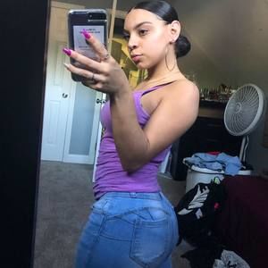 Meet your Posher, Iris